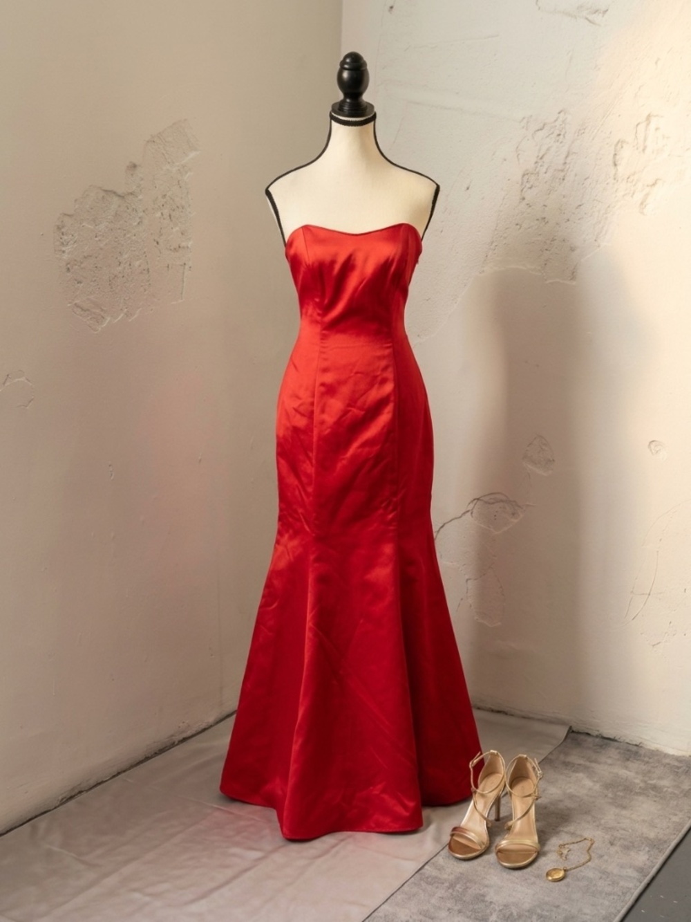 ✨ Vintage 90s/Y2K Morgan & Co. by Linda Bernell Red Satin Mermaid Gown ✨